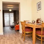 דירה The Veterinary @ Village קילדייר